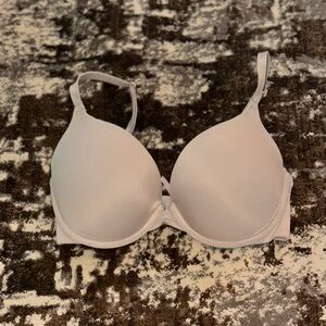 Victoria's Secret Cream T-Shirt Bra with Underwire Support